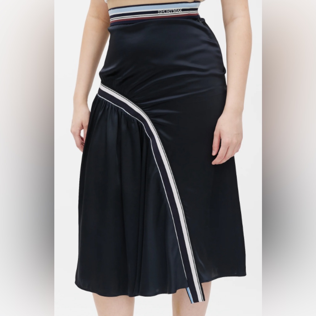 Maxmara Sportmax Midi Skirt With Accents. Size 12. Fits Smaller